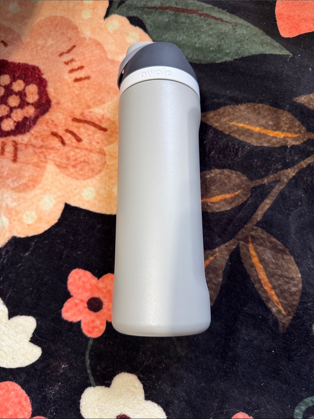 Owala Insulated Water Bottle - Picture 3 of 7